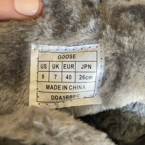 DREAM PAIRS Women's Faux Fur Lined Mid-Calf Winter Boots. Size 9 NWOT - Picture 9 of 9